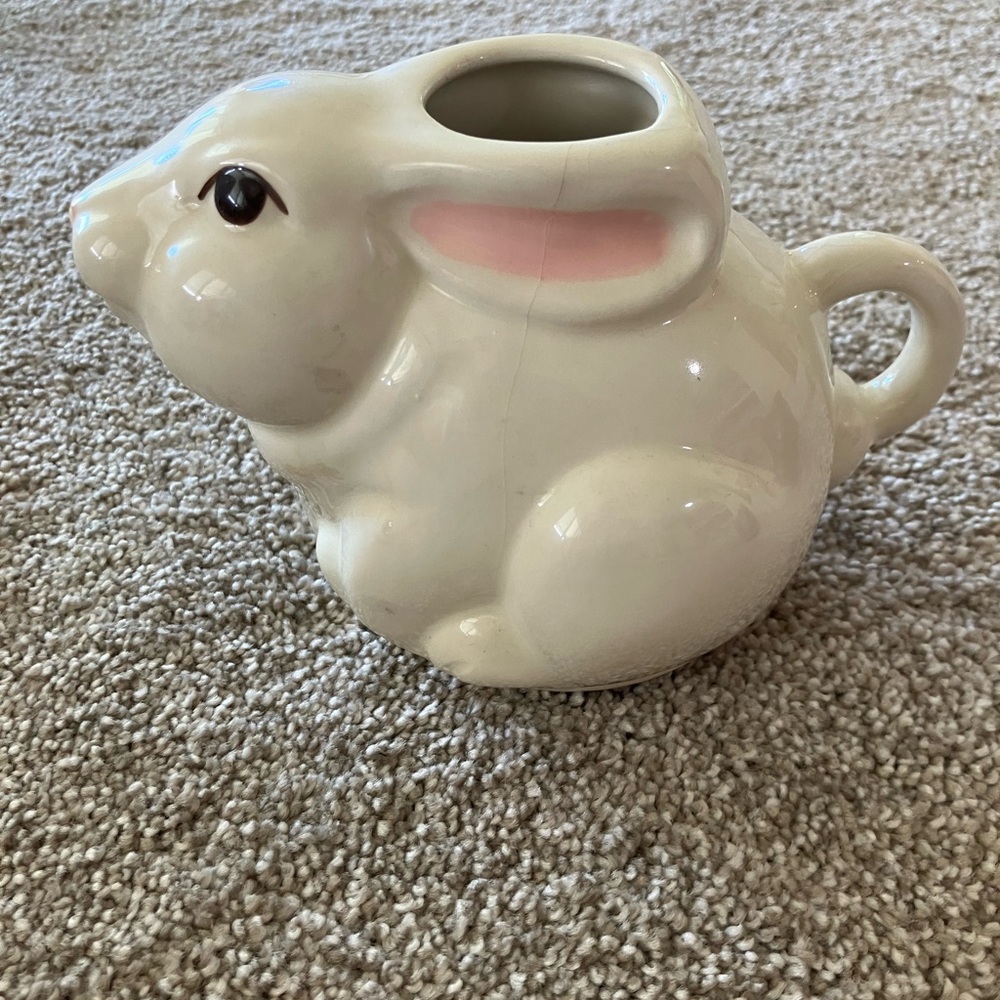 Charming White Rabbit Ceramic Pitcher - Picture 11 of 12